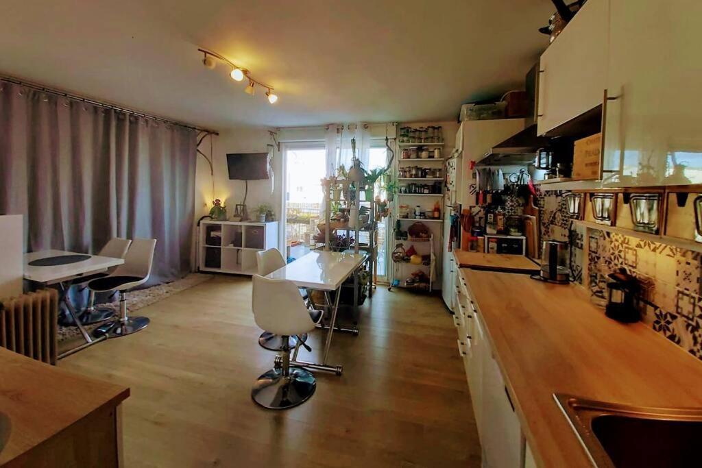 T2 Cosy A La Plage, Terrasse Vue Sur Mer Et Parking Privatif 나르본 외부 사진