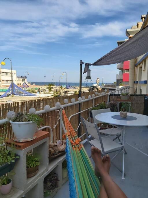 T2 Cosy A La Plage, Terrasse Vue Sur Mer Et Parking Privatif 나르본 외부 사진